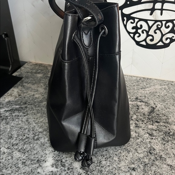 BCBG Black Bucket Bag Formal Business Career, Like New! - Picture 3 of 11